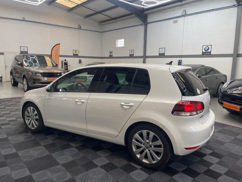 VOLKSWAGEN GOLF 2010