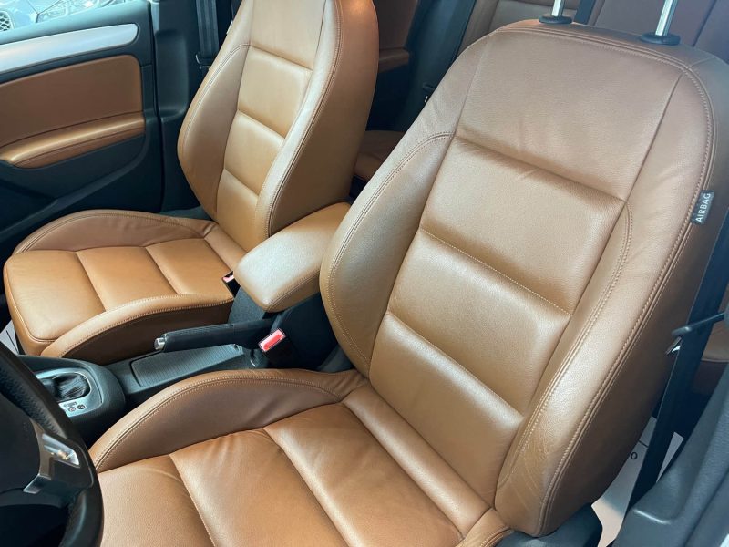 VOLKSWAGEN GOLF 2010