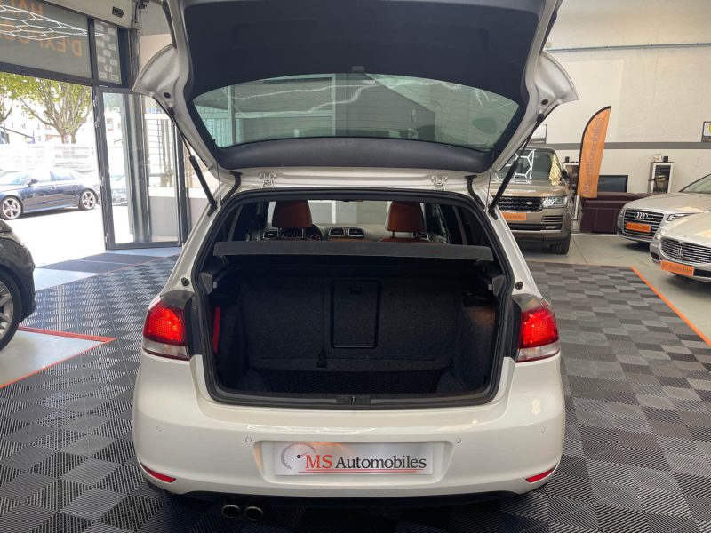 VOLKSWAGEN GOLF 2010