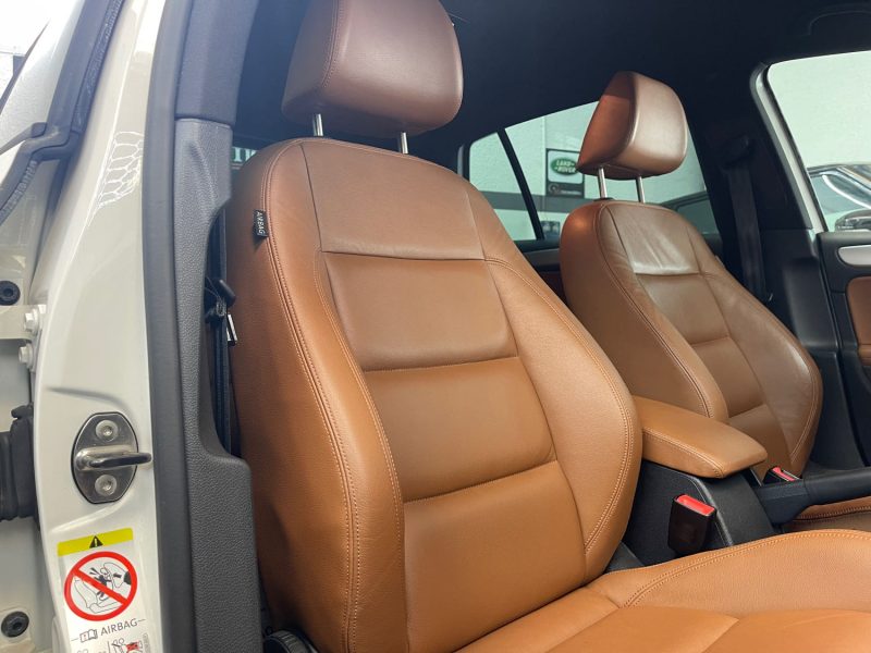 VOLKSWAGEN GOLF 2010