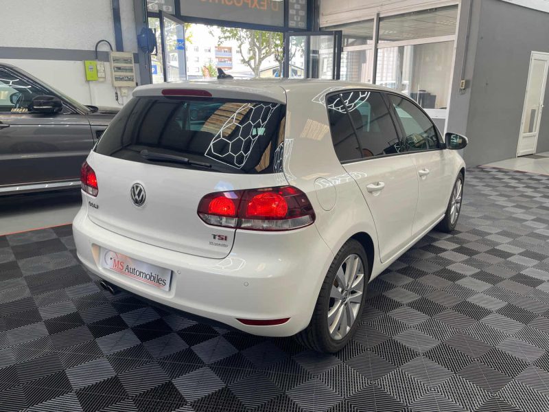 VOLKSWAGEN GOLF 2010