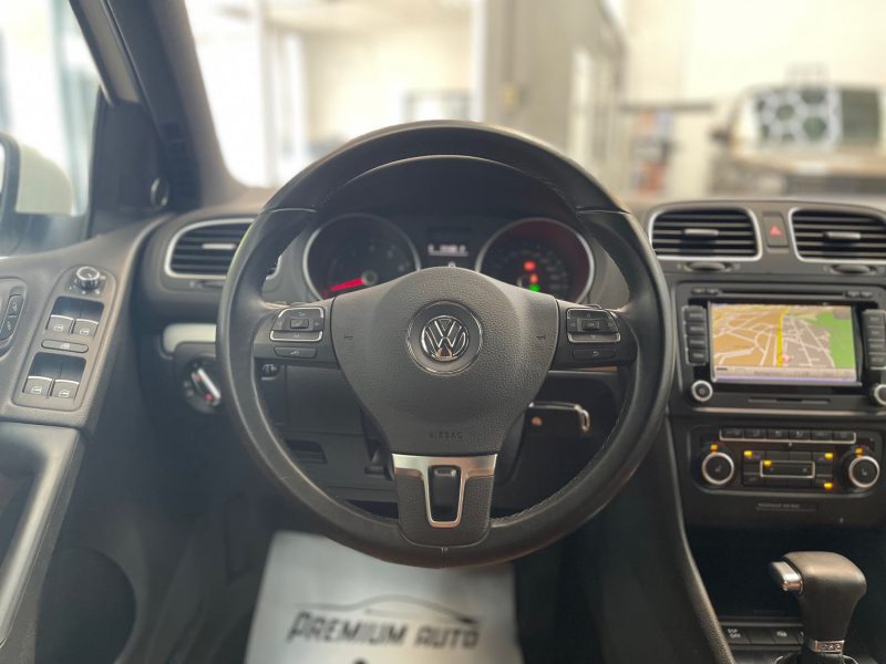 VOLKSWAGEN GOLF 2010