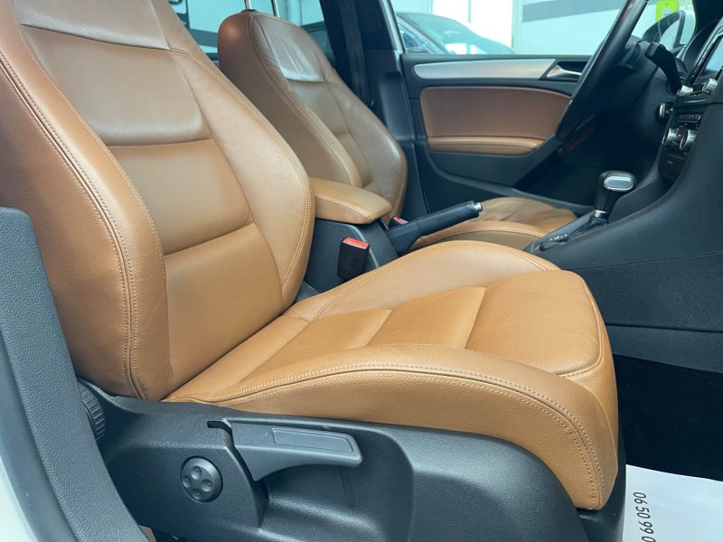 VOLKSWAGEN GOLF 2010