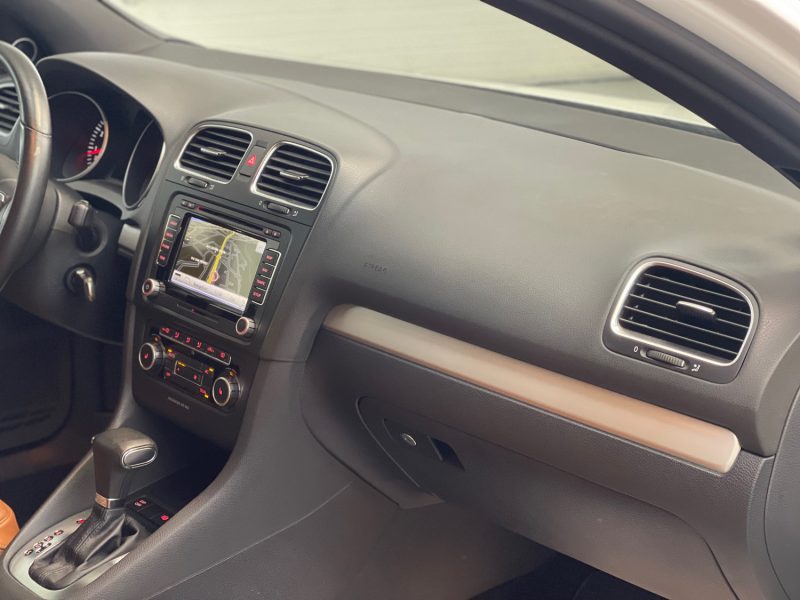 VOLKSWAGEN GOLF 2010