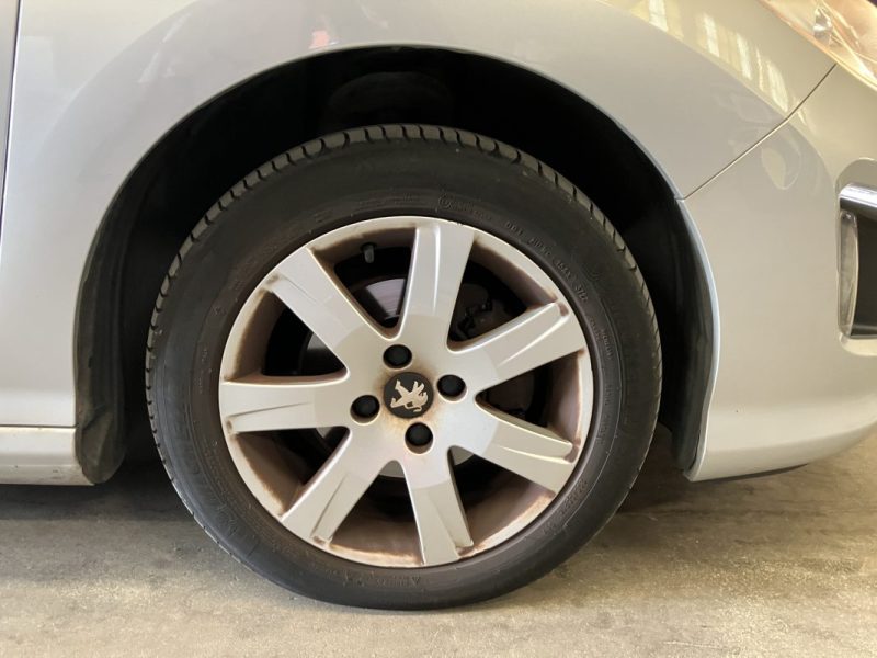 PEUGEOT 308 1.6 e-HDi FAP 115ch Allure 5p