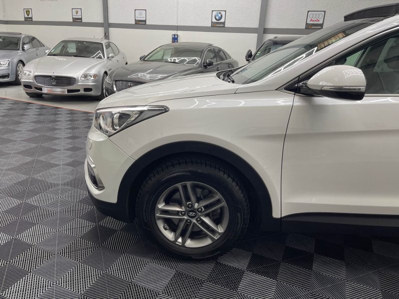 HYUNDAI SANTA FE 2.2 CRDI 200ch CREATIVE 4WD GARANTIE 12 MOIS, TOIT OUVRANT PANO, XENON, CAMERA