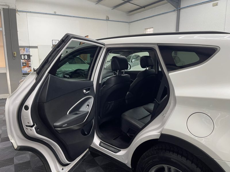 HYUNDAI SANTA FE 2.2 CRDI 200ch CREATIVE 4WD GARANTIE 12 MOIS, TOIT OUVRANT PANO, XENON, CAMERA