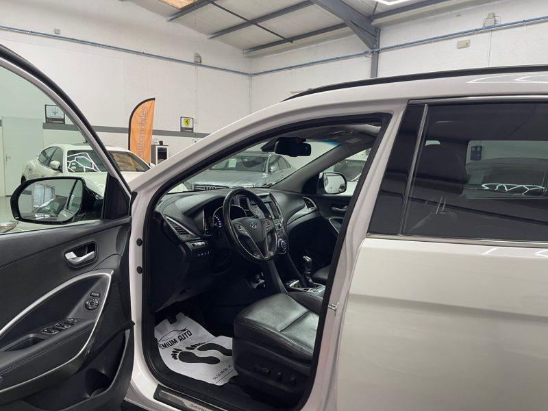HYUNDAI SANTA FE 2.2 CRDI 200ch CREATIVE 4WD GARANTIE 12 MOIS, TOIT OUVRANT PANO, XENON, CAMERA