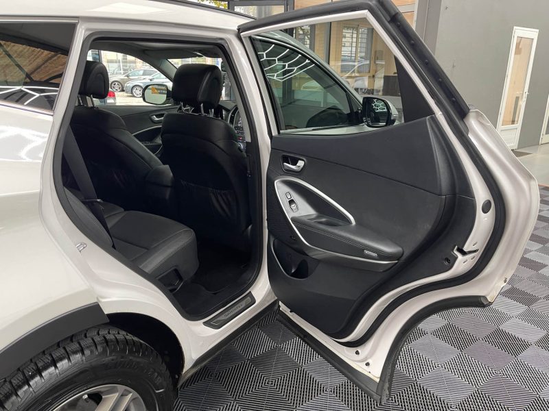 HYUNDAI SANTA FE 2.2 CRDI 200ch CREATIVE 4WD GARANTIE 12 MOIS, TOIT OUVRANT PANO, XENON, CAMERA