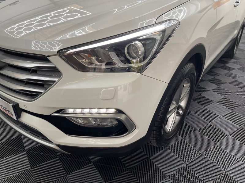 HYUNDAI SANTA FE 2.2 CRDI 200ch CREATIVE 4WD GARANTIE 12 MOIS, TOIT OUVRANT PANO, XENON, CAMERA
