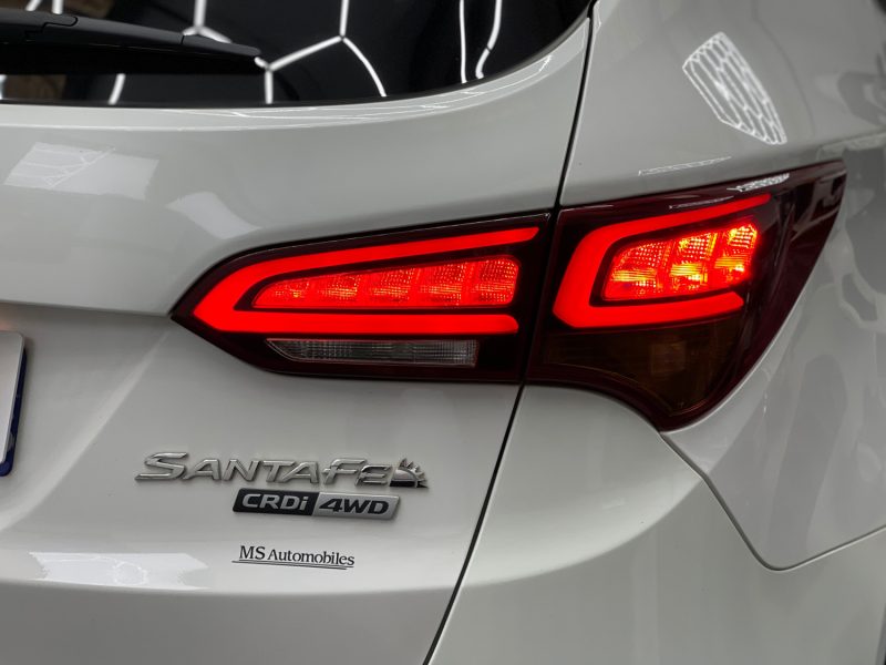 HYUNDAI SANTA FE 2.2 CRDI 200ch CREATIVE 4WD GARANTIE 12 MOIS, TOIT OUVRANT PANO, XENON, CAMERA