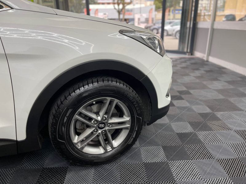 HYUNDAI SANTA FE 2.2 CRDI 200ch CREATIVE 4WD GARANTIE 12 MOIS, TOIT OUVRANT PANO, XENON, CAMERA
