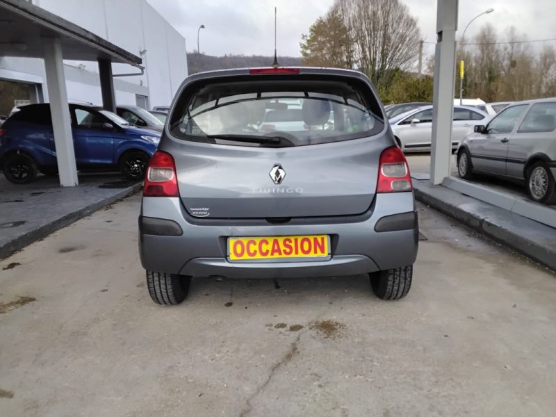 RENAULT TWINGO 2009