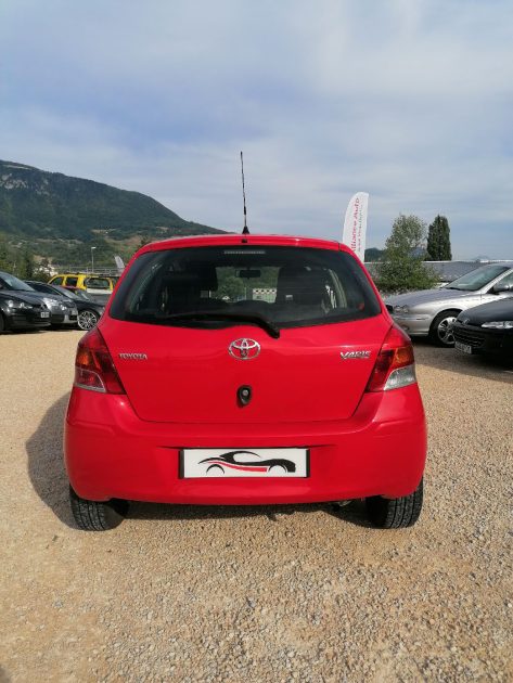 TOYOTA Yaris - 70ch essence 
