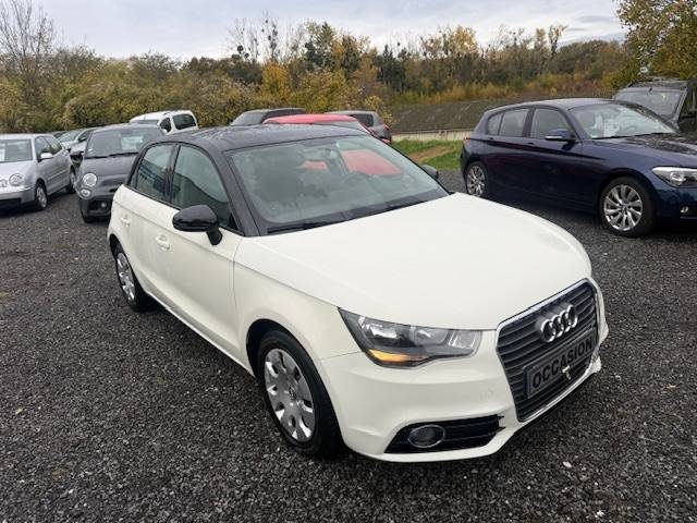Audi A1 1.6 TDI Attraction 2013 - 72868 KM