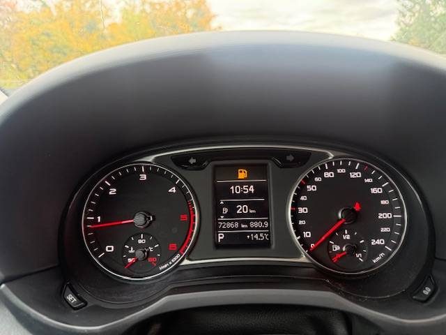 Audi A1 1.6 TDI Attraction 2013 - 72868 KM