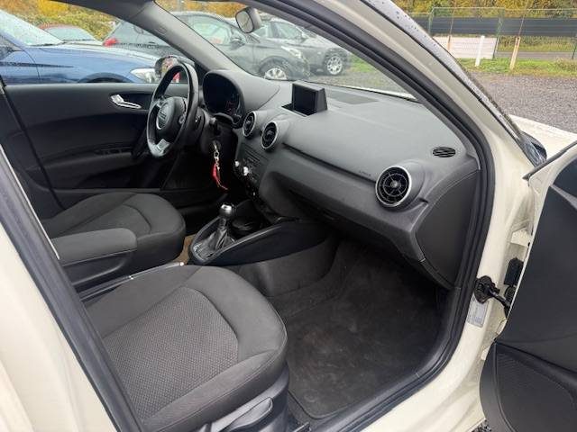 Audi A1 1.6 TDI Attraction 2013 - 72868 KM