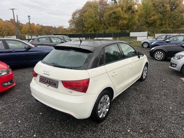 Audi A1 1.6 TDI Attraction 2013 - 72868 KM