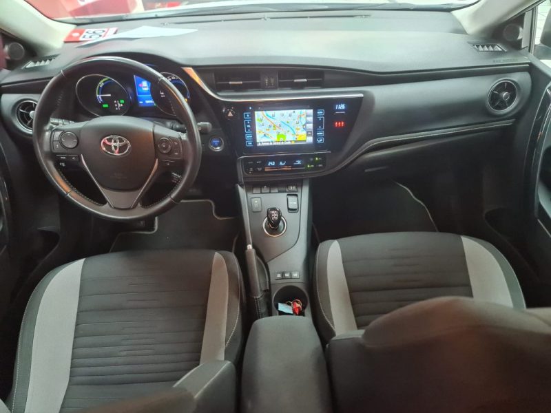 TOYOTA AURIS 2018