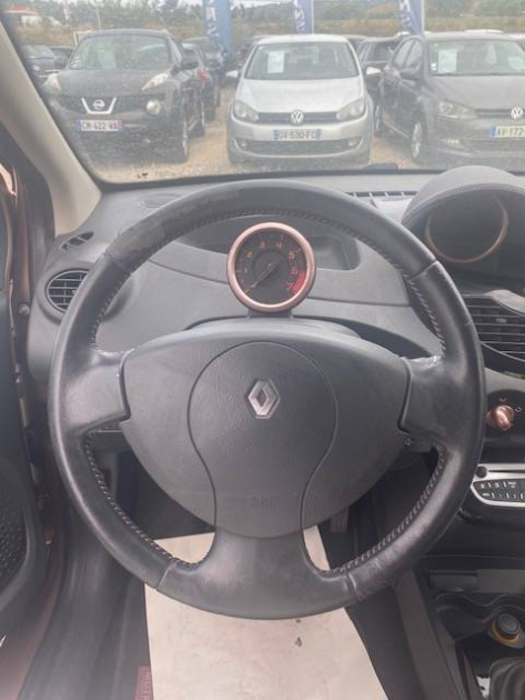 RENAULT TWINGO 1.2 LEV 16v 75ch Access eco²  2011