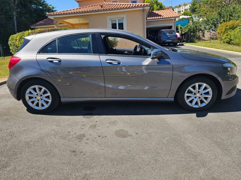 MERCEDES CLASSE A 2015