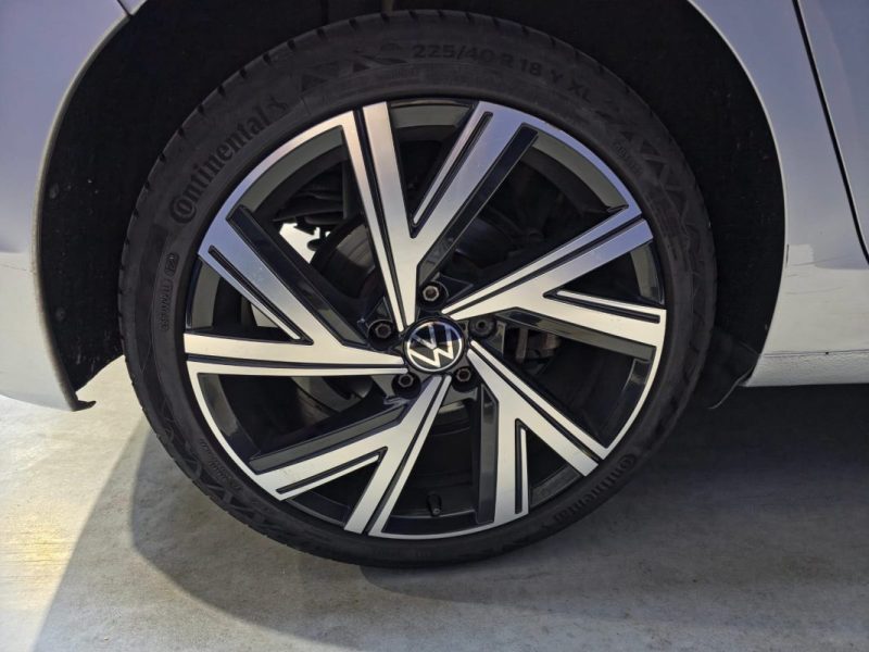 VOLKSWAGEN GOLF VII 2021