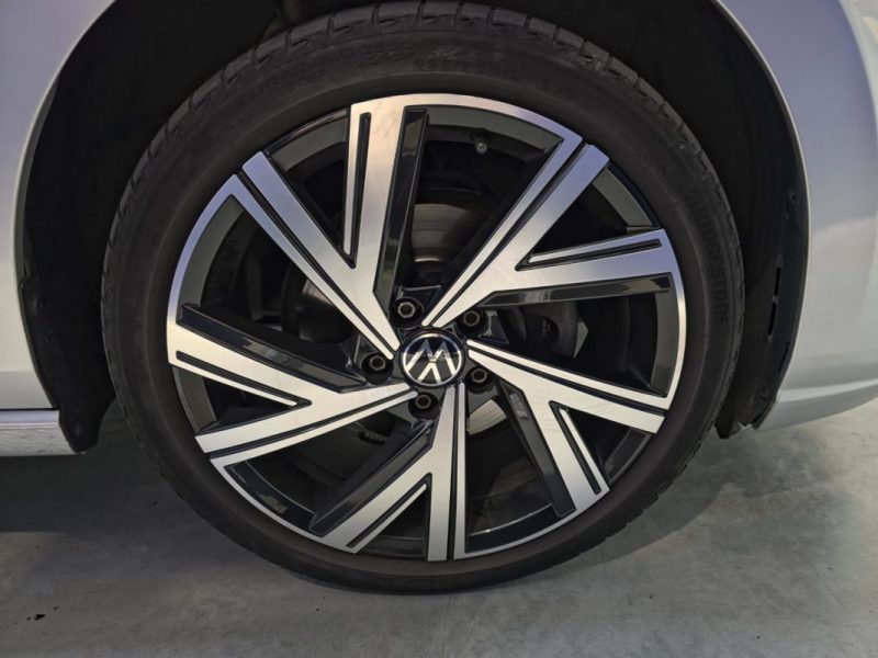 VOLKSWAGEN GOLF VII 2021