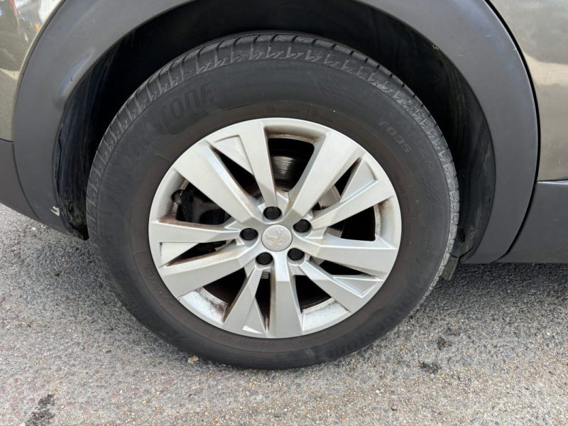 PEUGEOT 3008 1.5 BlueHDi 130cv - Active 