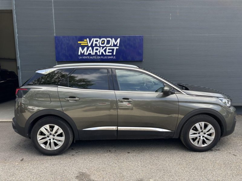 PEUGEOT 3008 1.5 BlueHDi 130cv - Active 