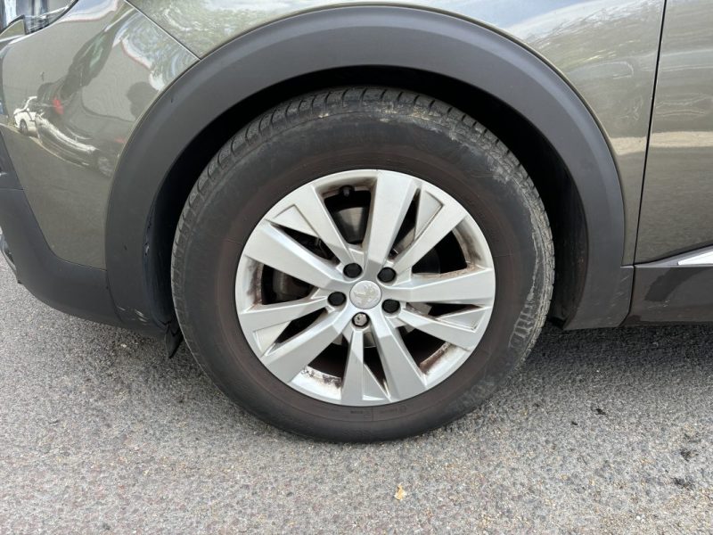 PEUGEOT 3008 1.5 BlueHDi 130cv - Active 