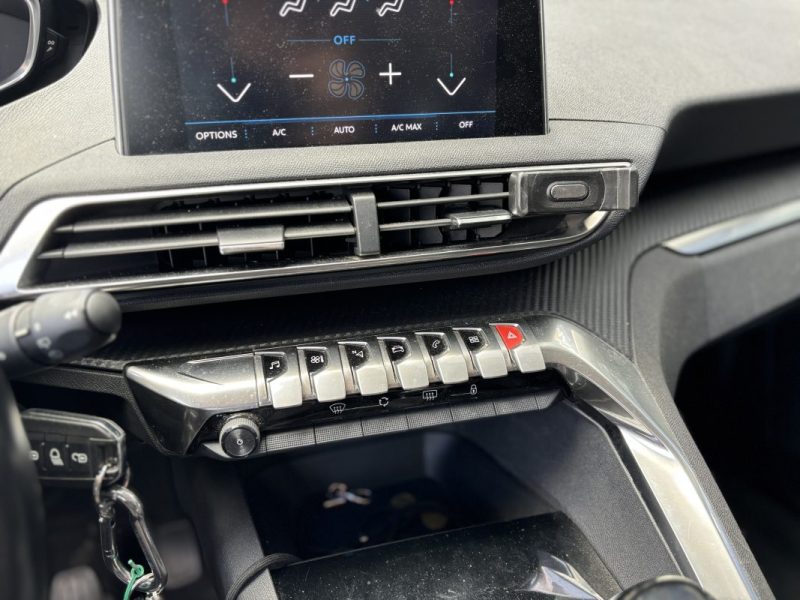 PEUGEOT 3008 1.5 BlueHDi 130cv - Active 