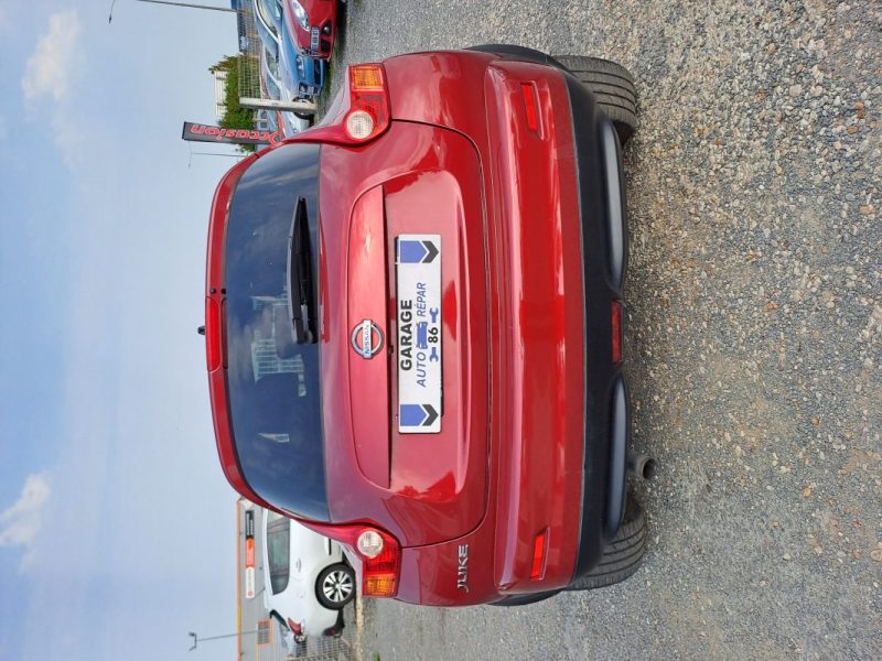 NISSAN JUKE 2011
