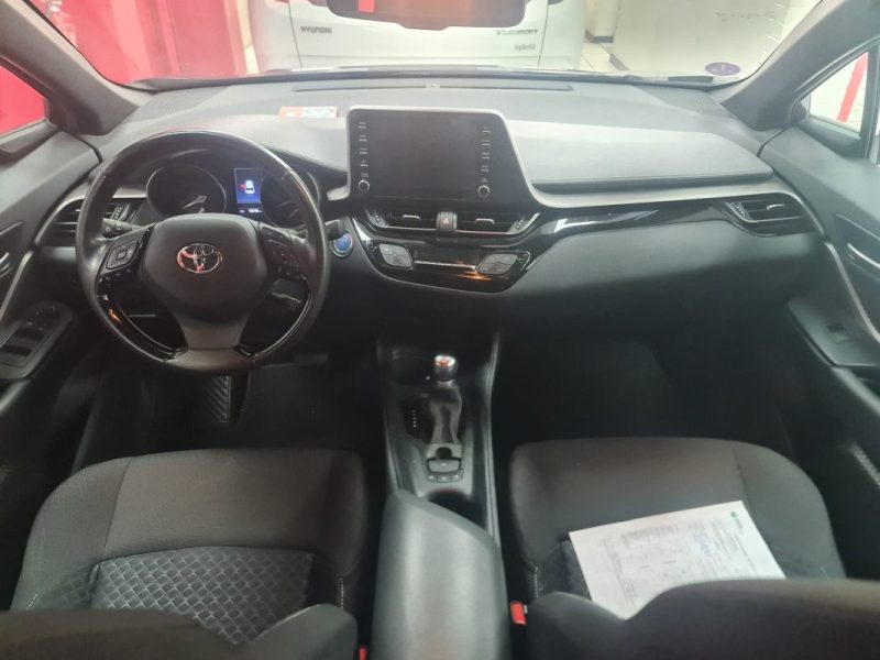 TOYOTA C-HR 2021