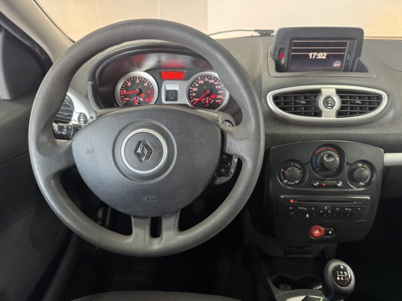 RENAULT CLIO 2010