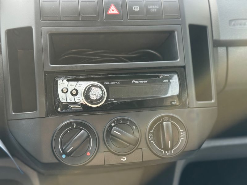 VOLKSWAGEN POLO 2009