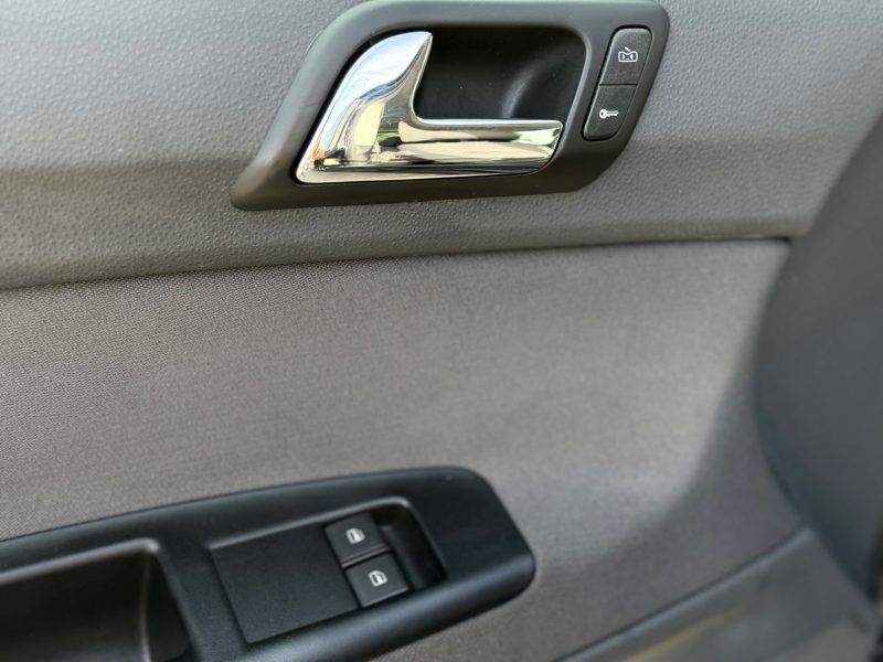 VOLKSWAGEN POLO 2009