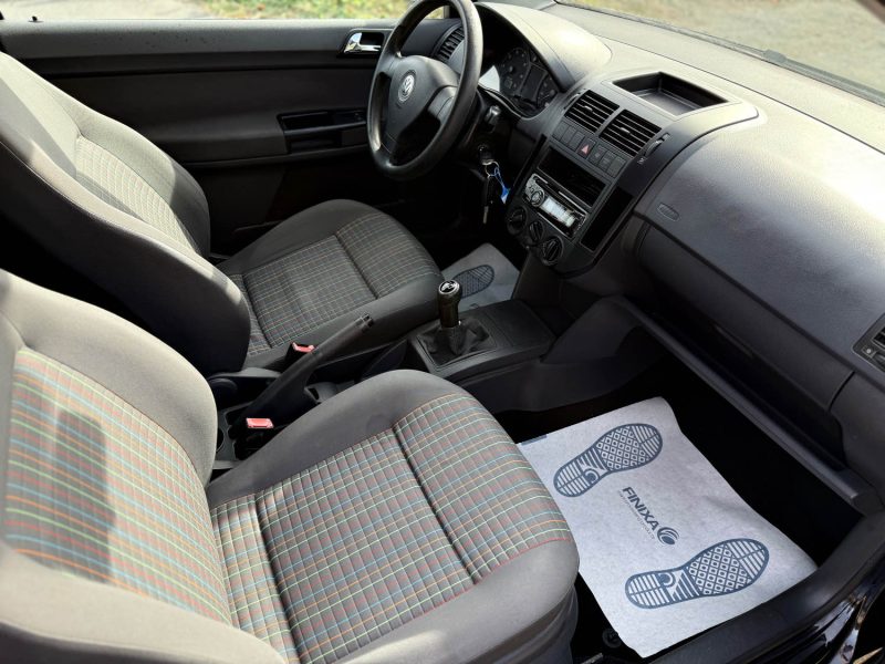 VOLKSWAGEN POLO 2009