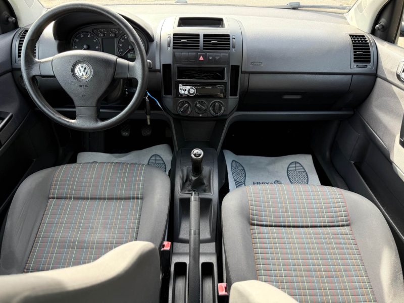 VOLKSWAGEN POLO 2009