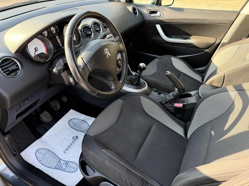 PEUGEOT 308 1.6 HDi 110 ch Business Pack – 7 places - Gps / clim Auto /  Révisée & Garantie 6 Mois .