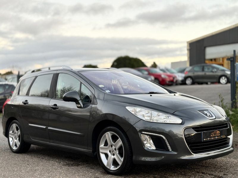 PEUGEOT 308 1.6 HDi 110 ch Business Pack – 7 places - Gps / clim Auto /  Révisée & Garantie 6 Mois .