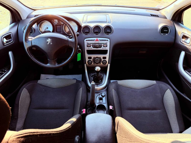 PEUGEOT 308 1.6 HDi 110 ch Business Pack – 7 places - Gps / clim Auto /  Révisée & Garantie 6 Mois .