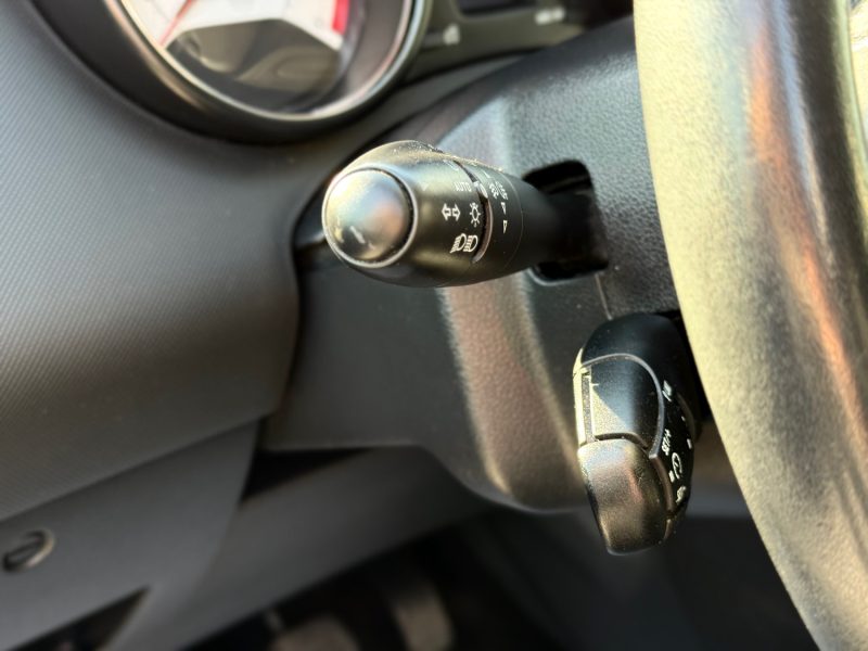 PEUGEOT 308 1.6 HDi 110 ch Business Pack – 7 places - Gps / clim Auto /  Révisée & Garantie 6 Mois .