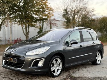 PEUGEOT 308 1.6 HDi 112 ch Business Pack – 7 places - Gps / clim Auto /  Révisée & Garantie 6 Mois .