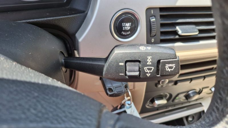 BMW 320I 2.0l E90 N43 170CH PACK PREMIERE 2008