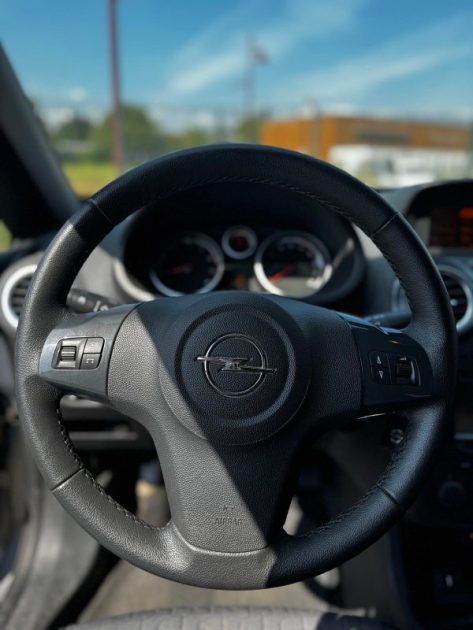 Opel Corsa 1.4i 100CV Cosmo Boite Automatique / Chaine Distribution