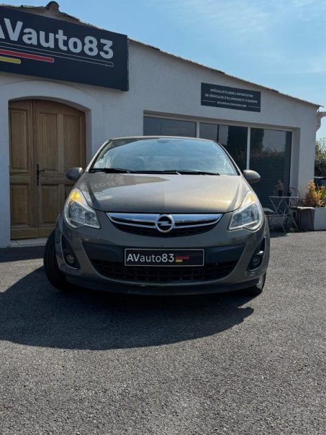Opel Corsa 1.4i 100CV Cosmo Boite Automatique / Chaine Distribution