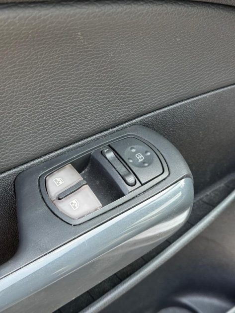 Opel Corsa 1.4i 100CV Cosmo Boite Automatique / Chaine Distribution