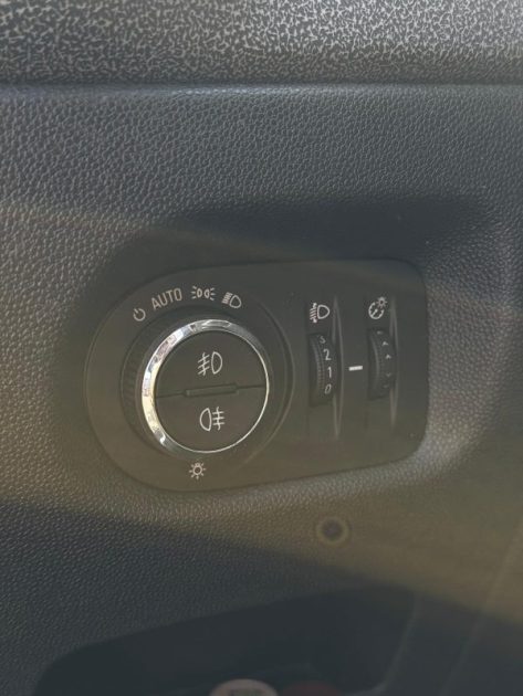 Opel Corsa 1.4i 100CV Cosmo Boite Automatique / Chaine Distribution