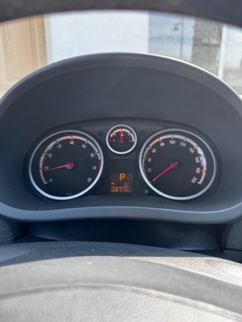 Opel Corsa 1.4i 100CV Cosmo Boite Automatique / Chaine Distribution