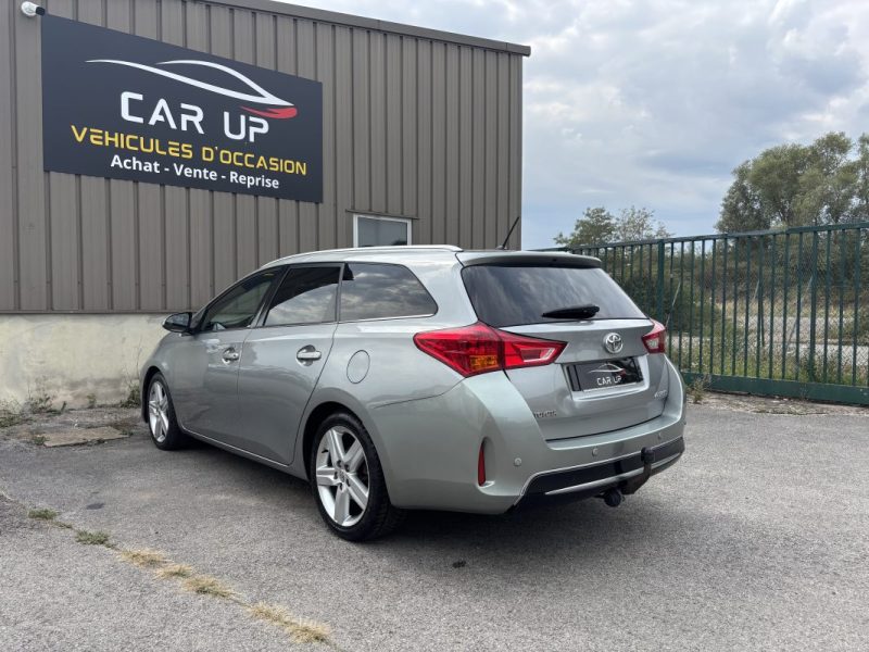 TOYOTA Auris Touring Sports 2014